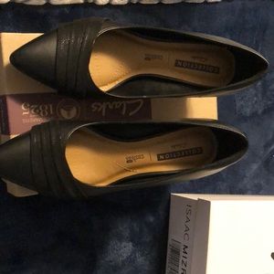 One pair black leather shoes!